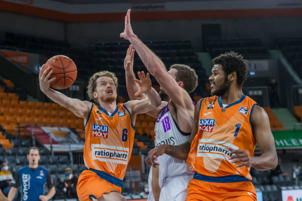 和刁钻的战 和刁钻的战